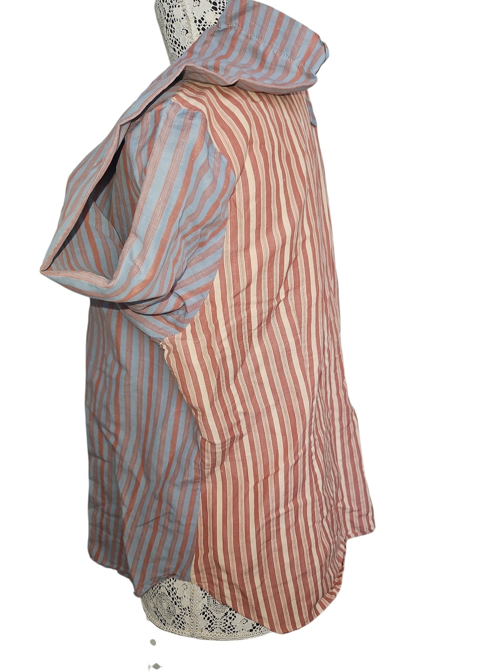 Striped Striped Colorblock Button-Up Top - Picture 4 of 7
